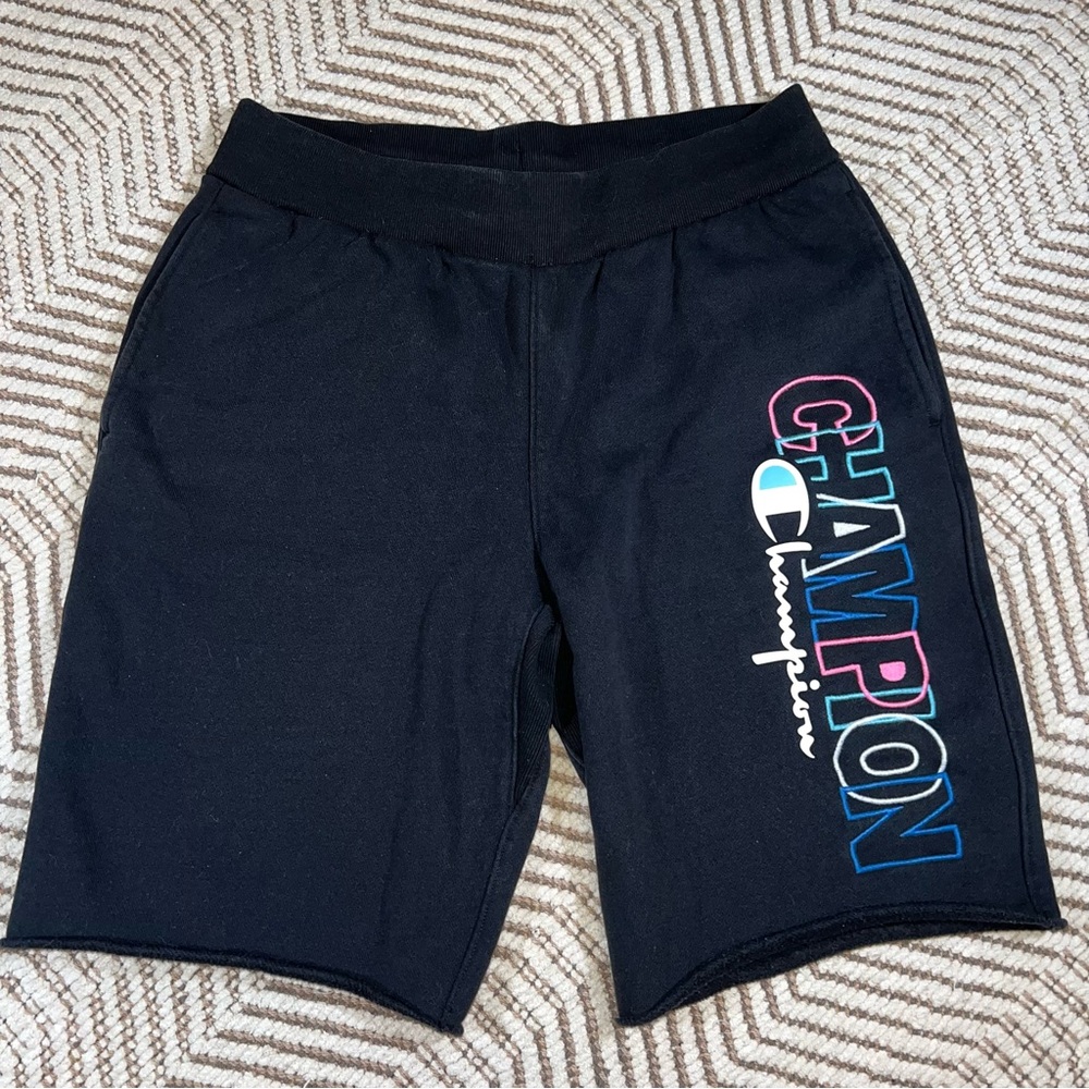 Champion Reverse Weave Cut Off Black Large Stitched Logo Sweat Shorts Adult M